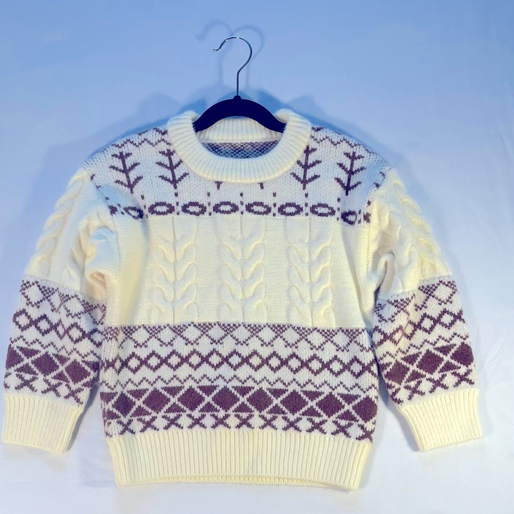 Thick knit sweater, Christmas in very good condition like new, size 5t.